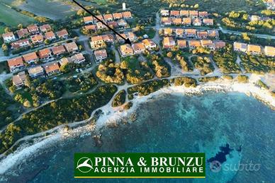 MANDRIOLA - VILLINO a 30 mt. dall'acqua