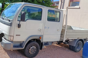 Camion doppia cabina 6 posti patente b