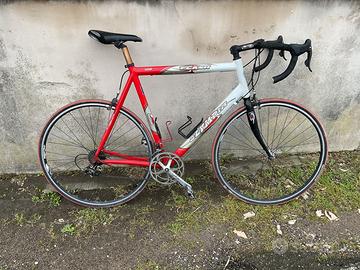 Bicicletta da corsa particolare