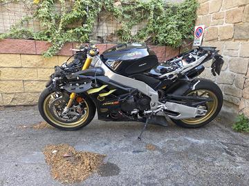 Aprilia rsv4 2024 sinistrata