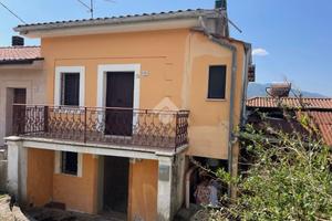 CASA SEMINDIPENDENTE A SETTEFRATI