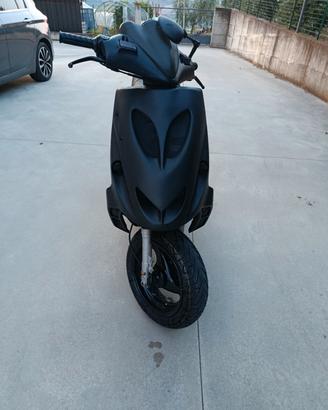 Malaguti Phantom F12 50 AC TWIN DISC
