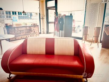 Divano in pelle anni 60