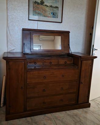 Madia in legno con specchio a scomparsa 