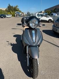 Beverly 500 cruiser