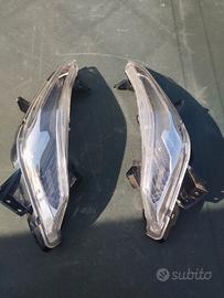 frecce scooter Beverly HPE 400