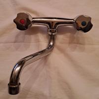 Rubinetto da muro cucina