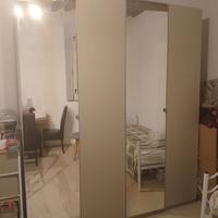 Armadio,letti, sedie, tavoli, mobili cucina,divano