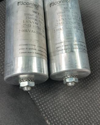 condensatori di potenza 100 microfarad