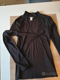 Maglia manica lunga scollata collo lupetto