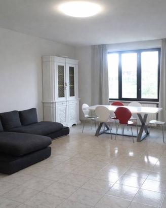 Appartamento di 135 m² con 4 locali e box auto a T