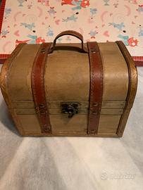 Bauletti, scrigni e scatolette legno