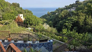 CASA SEMINDIPENDENTE A VIETRI SUL MARE