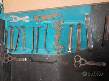 chiavi d' epoca per bicicletta