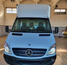 Noleggio furgone con conducente