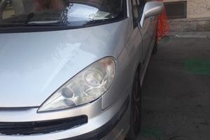 Peugeot  807
