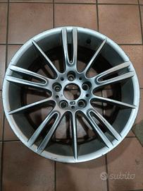 cerchi in lega bmw M Sport