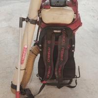 Macchina per la raccolta di nocciole e castagne