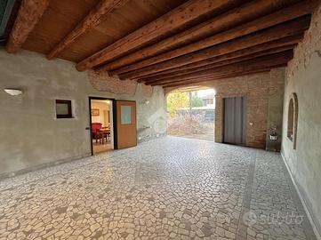 CASA INDIPENDENTE A SAN MARTINO DI LUPARI