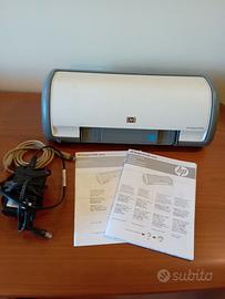 Stampante *HP Deskjet D 1500*.