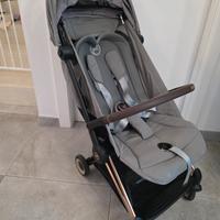 Cybex Coya passeggino leggero colore grigio