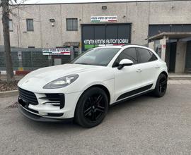 Porsche Macan 2.0 245cv