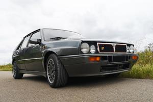 Lancia Delta Versione 2.0i.e. turbo 16V HF integra
