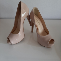 Decollete con plateau e open toe, n. 35