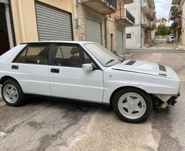 Lancia delta integrale 8v