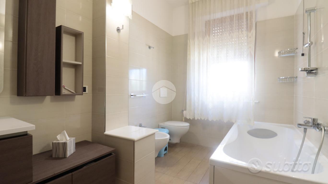VILLA SINGOLA A GROTTAMMARE - Altro