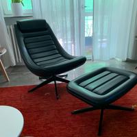 poltrona lounge Alias Manzù con pouf