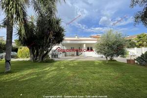 Casa, Tommaso Natale, Palermo.