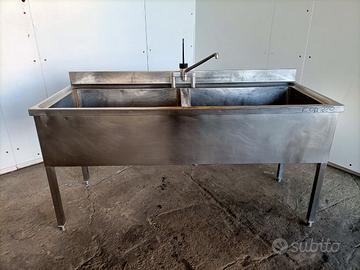 Lavello in acciaio inox a 2 vasche