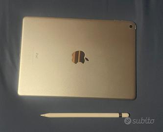 Apple iPad 9.8-2018 + Apple Pancil + Tastiera