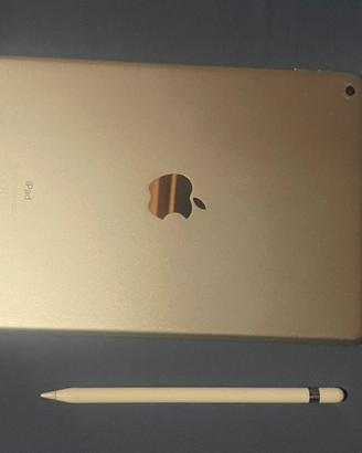 Apple iPad 9.8-2018 + Apple Pancil + Tastiera