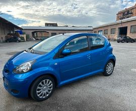 Toyota Aygo 1.0 12V VVT-i 5 porte Sol