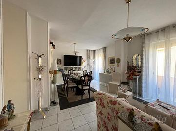 3 LOCALI A CORIGLIANO-ROSSANO