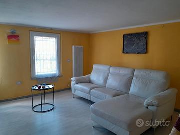 Divano in pelle 4 posti