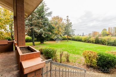 VILLA SINGOLA A CORREGGIO