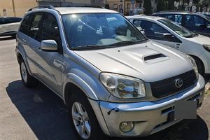 RAV 4 2005 2.0d