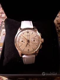 Cronografo  Universal geneve 