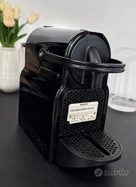 Nespresso Inissia EN80.B nera