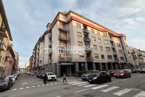4 LOCALI CON BOX