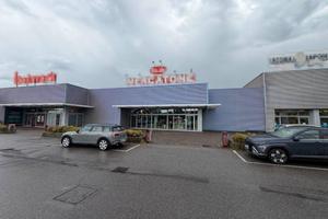 Immobile in asta di 1819 m² con 3 locali a Azzano 