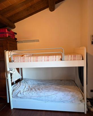 Letto a castello con terzo letto estraibile