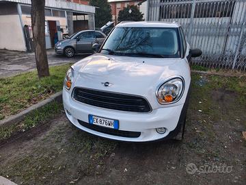 MINI One Countryman