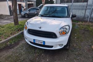 MINI One Countryman