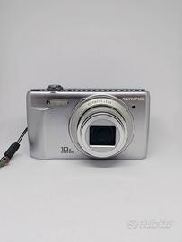 Olympus VR-340 16MP Zoom 10x + Caricabatterie