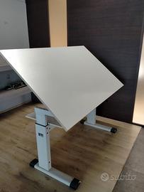 2 banchi Vintage in metallo e laminato.