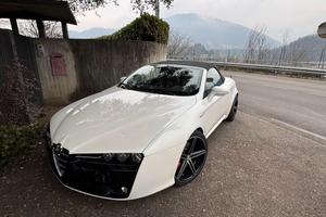 ALFA ROMEO Spider 1750 Tbi